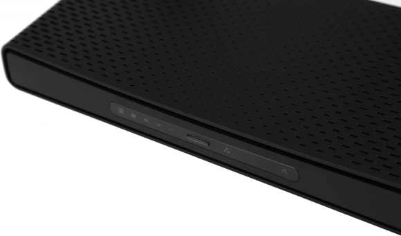 Роутер беспроводной MikroTik hAP ax3 (C53UIG+5HPAXD2HPAXD) AX1800 10/100/1000BASE-TX черный Роутер беспроводной MikroTik hAP ax3 (C53UIG+5HPAXD2HPAXD) AX1800 10/100/1000BASE-TX черный