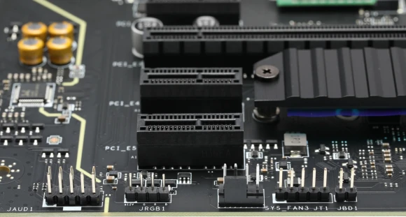 Материнская плата MSI PRO Z790-S WIFI Soc-1700 Intel Z790 4xDDR5 ATX AC`97 8ch(7.1) 2.5Gg RAID+HDMI+DP