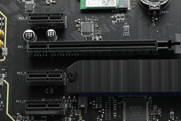 Материнская плата MSI PRO Z790-S WIFI Soc-1700 Intel Z790 4xDDR5 ATX AC`97 8ch(7.1) 2.5Gg RAID+HDMI+DP