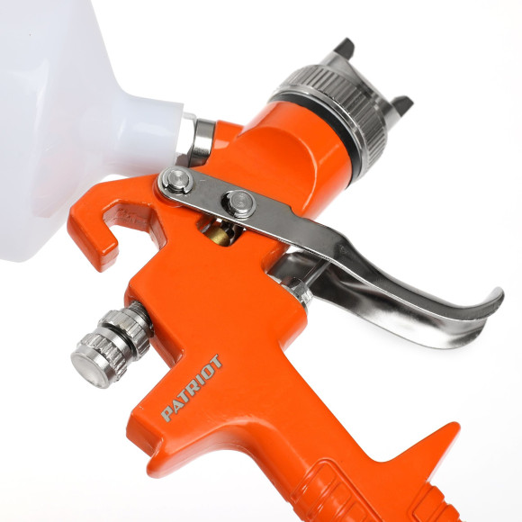 Краскораспылитель Patriot HVLP 1.4A 130л/мин соп.:1.4мм бак:0.6л