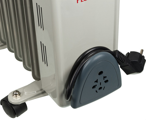 Радиатор масляный Ресанта ОМ-7Н 1500Вт белый Радиатор масляный Ресанта ОМ-7Н 1500Вт белый