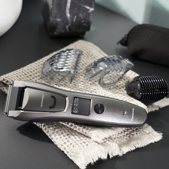 Машинка для стрижки Panasonic ER-GB80 серебристый (насадок в компл:3шт) Машинка для стрижки Panasonic ER-GB80 серебристый (насадок в компл:3шт)