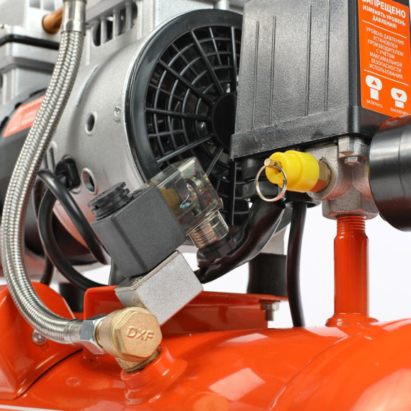 Компрессор поршневой Patriot WO 24-260S безмасляный 260л/мин 24л 1500Вт оранжевый