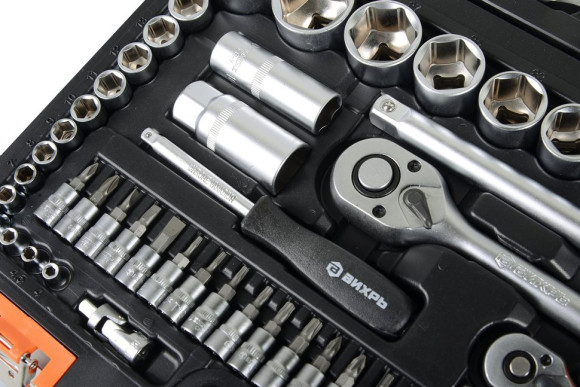 Набор инструментов Вихрь Авто 82 предмета (жесткий кейс)