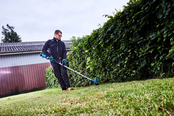 Триммер электрический Makita DUR190LZX3 аккум. неразбор.штан. реж.эл.:леска Триммер электрический Makita DUR190LZX3 аккум. неразбор.штан. реж.эл.:леска