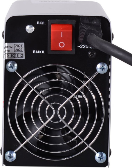 Сварочный аппарат Ресанта САИ-220К инвертор ММА DC 7.2кВт Сварочный аппарат Ресанта САИ-220К инвертор ММА DC 7.2кВт