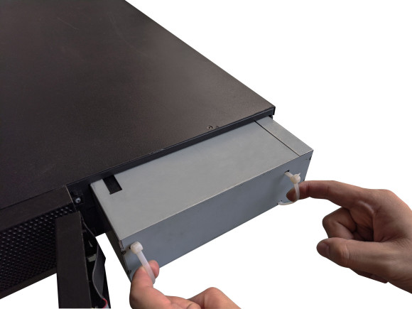 Источник бесперебойного питания Powercom Sentinel SNT-1500 1500Вт 1500ВА черный