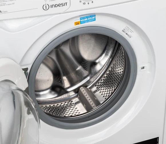 Стиральная машина Indesit EcoTime IWSC 6105 класс: A загр.фронтальная макс.:6кг белый Стиральная машина Indesit EcoTime IWSC 6105 класс: A загр.фронтальная макс.:6кг белый