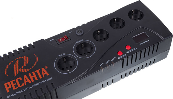 Стабилизатор напряжения Ресанта С2000 1.95кВА однофазный черный (63/6/34)