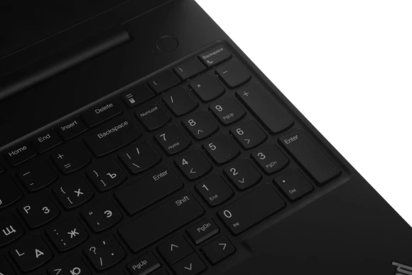 Ноутбук Lenovo ThinkPad E16 G2 Ryzen 7 7735HS 16Gb SSD512Gb AMD Radeon 680M 16" IPS WUXGA (1920x1200) без ОС black WiFi BT Cam (21M5S09E00)