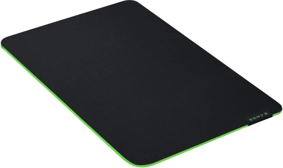 Коврик для мыши Razer Gigantus V2 Большой черный 450x400x3мм (RZ02-03330300-R3M1)
