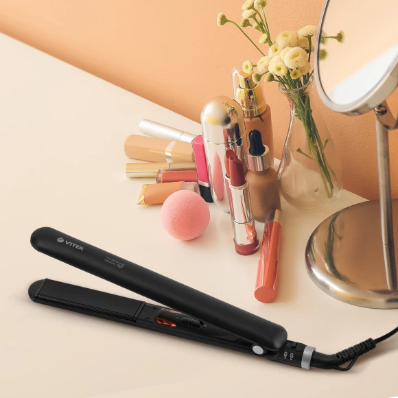 Выпрямитель Vitek VT-8288 35Вт макс.темп.:200С покрытие:керамико-турмалиновое Выпрямитель Vitek VT-8288 35Вт макс.темп.:200С покрытие:керамико-турмалиновое