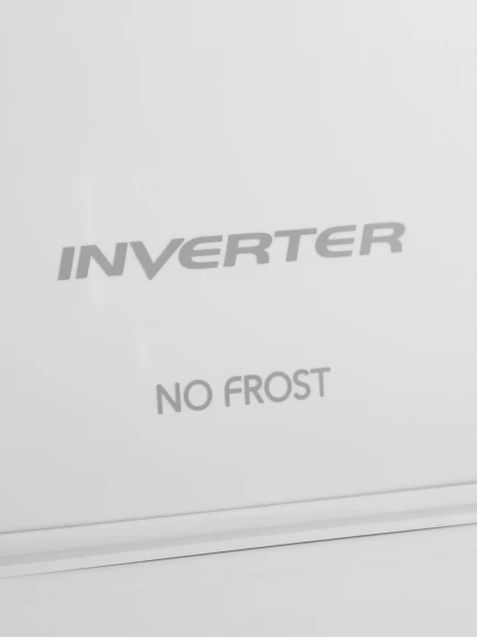 Холодильник Hitachi R-B410PUC6 PWH 2-хкамерн. белый глянц. инвертер Холодильник Hitachi R-B410PUC6 PWH 2-хкамерн. белый глянц. инвертер