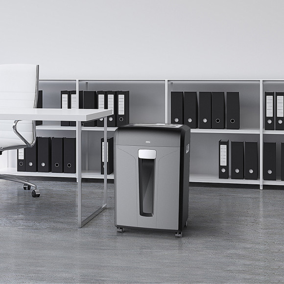 Шредер Deli E14400 черный (секр.P-4) фрагменты 16лист. 31лтр. скрепки скобы пл.карты CD Шредер Deli E14400 черный (секр.P-4) фрагменты 16лист. 31лтр. скрепки скобы пл.карты CD