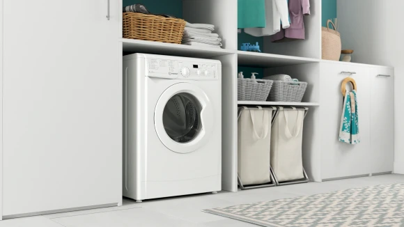 Стиральная машина Indesit EcoTime IWSD 6105 (CIS).L класс: A загр.фронтальная макс.:6кг белый