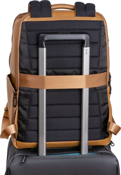 Рюкзак Piquadro Russel CA6766W137/G горчичный натур.кожа Рюкзак Piquadro Russel CA6766W137/G горчичный натур.кожа
