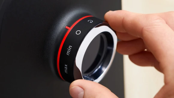 Мясорубка Bosch MFWS640B 2100Вт черный Мясорубка Bosch MFWS640B 2100Вт черный