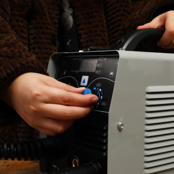 Сварочный полуавтомат Deko DKWM200A инвертор MIG-MAG/ММА 5.6кВт