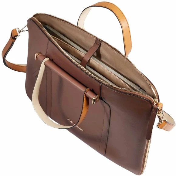 Сумка женская Piquadro Circle CA4021W92/MBE с отделением для ноутбука 15.6" коричневая натур.кожа Сумка женская Piquadro Circle CA4021W92/MBE с отделением для ноутбука 15.6" коричневая натур.кожа