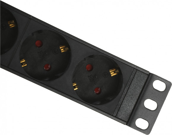 Блок распределения питания Lanmaster TWT-PDU19-10A8P-1.8 гор.размещ. 8xSchuko базовые 10A Schuko 1.8м