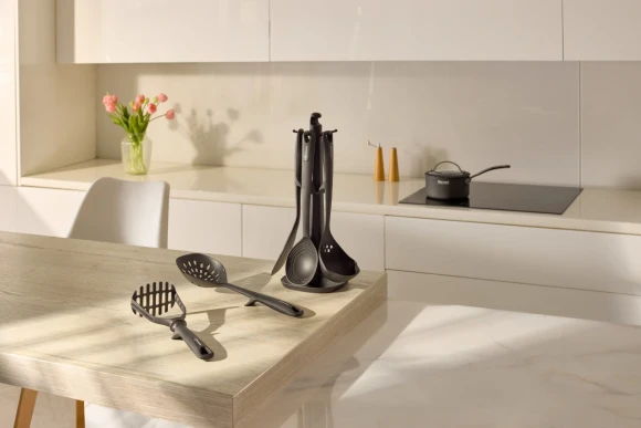 Набор аксессуаров Rondell Arcane RD-1859 черный наб.:6предм. упак.:подарочная коробка