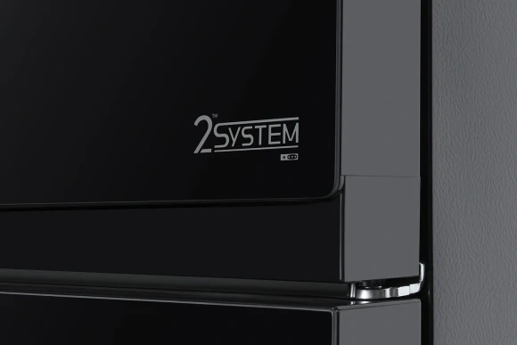 Холодильник Hyundai CM5005F 3-хкамерн. черное стекло инвертер Холодильник Hyundai CM5005F 3-хкамерн. черное стекло инвертер