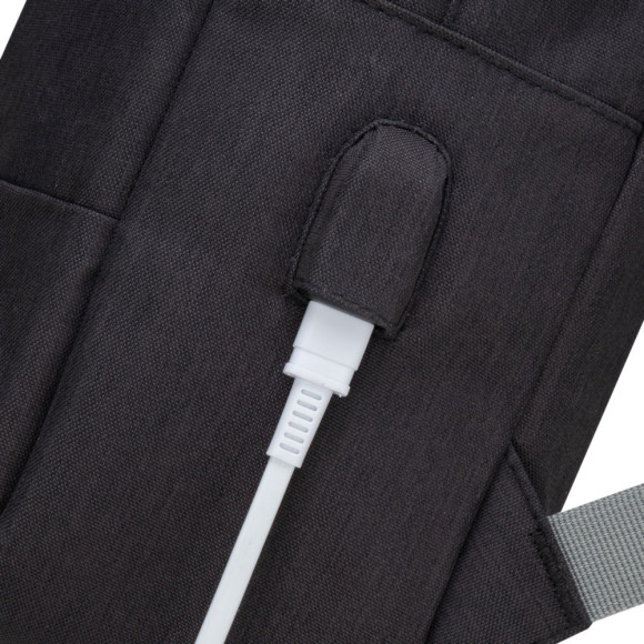 Рюкзак для ноутбука 15.6" Riva 7562 черный полиэстер (7562 BLACK) Рюкзак для ноутбука 15.6" Riva 7562 черный полиэстер (7562 BLACK)