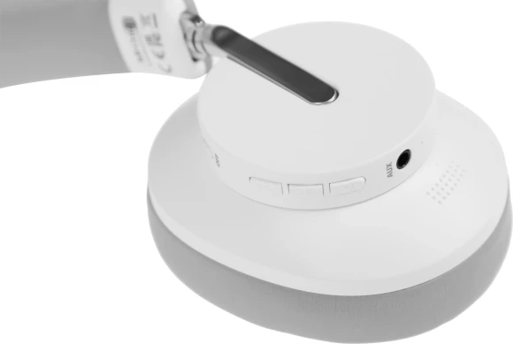 Наушники накладные A4Tech Bloody MH390 белый беспроводные bluetooth оголовье (MH390 WHITE) Наушники накладные A4Tech Bloody MH390 белый беспроводные bluetooth оголовье (MH390 WHITE)