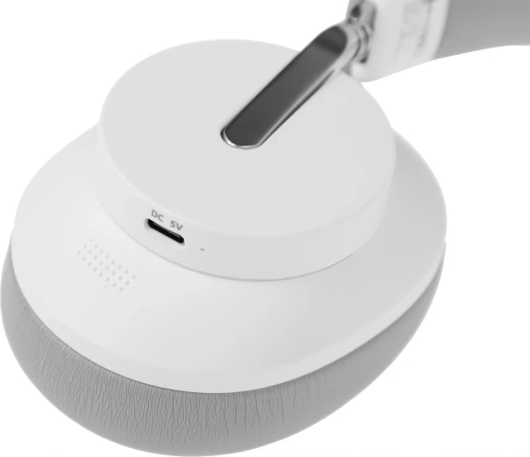 Наушники накладные A4Tech Bloody MH390 белый беспроводные bluetooth оголовье (MH390 WHITE) Наушники накладные A4Tech Bloody MH390 белый беспроводные bluetooth оголовье (MH390 WHITE)