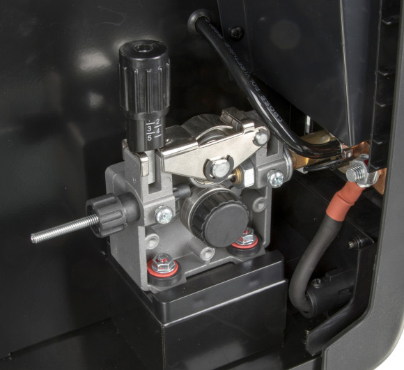 Сварочный аппарат Ресанта САИПА-220 СИНЕРГИЯ ММА DC/MIG-MAG/FCAW/TIG 9.2кВт