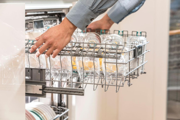 Посудомоечная машина Gorenje GS642E90W ( 2 корзины ) белый (полноразмерная) Посудомоечная машина Gorenje GS642E90W ( 2 корзины ) белый (полноразмерная)