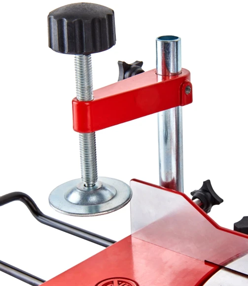 Торцовочная пила Elitech ПТ 321 1400Вт 5000об/мин d=210мм Торцовочная пила Elitech ПТ 321 1400Вт 5000об/мин d=210мм