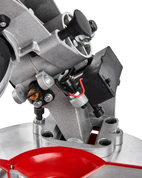 Торцовочная пила Elitech ПТ 321 1400Вт 5000об/мин d=210мм Торцовочная пила Elitech ПТ 321 1400Вт 5000об/мин d=210мм