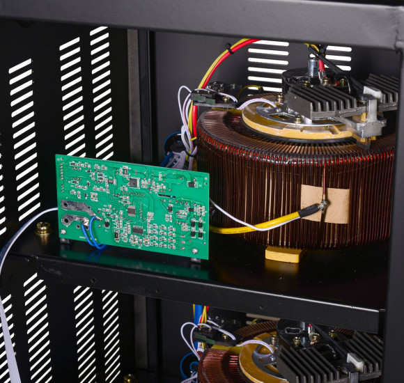 Стабилизатор напряжения Ресанта АСН-15000/3-ЭМ трехфазный черный (63/4/5)