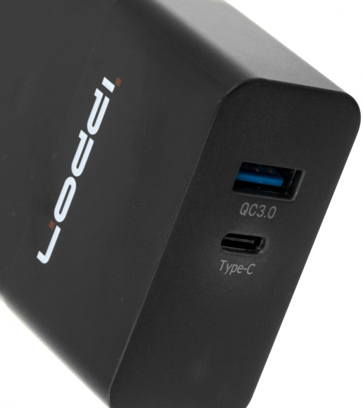 Блок питания Ippon CW45 автоматический 45W 5V-20V 3A 5A от бытовой электросети