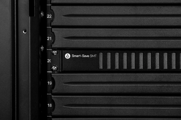 Источник бесперебойного питания Systeme Electriс SMT SMTSE750RMI1U 450Вт 750ВА черный