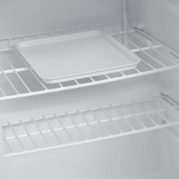 Холодильник Hyundai CO1002 1-нокамерн. серебристый