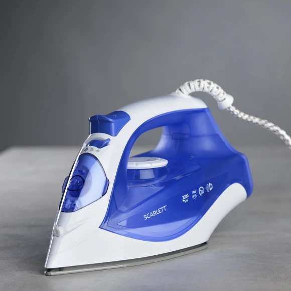 Утюг Scarlett SC-SI30K23 2200Вт белый/синий Утюг Scarlett SC-SI30K23 2200Вт белый/синий
