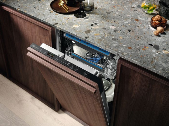 Посудомоечная машина встраив. Electrolux EEM43200L узкая инвертер