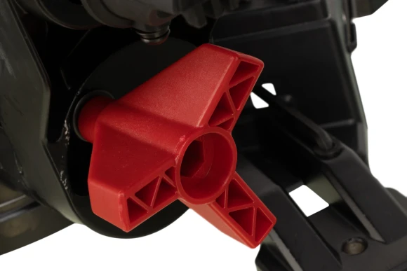 Торцовочная пила Зубр ЗПТ-210-1600 ПЛ 1600Вт 4500об/мин d=210мм Торцовочная пила Зубр ЗПТ-210-1600 ПЛ 1600Вт 4500об/мин d=210мм