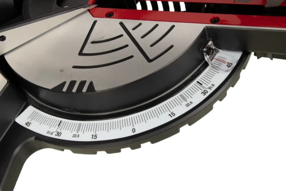 Торцовочная пила Зубр ЗПТ-210-1600 ПЛ 1600Вт 4500об/мин d=210мм Торцовочная пила Зубр ЗПТ-210-1600 ПЛ 1600Вт 4500об/мин d=210мм