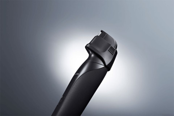 Триммер Panasonic ER-GD61-K520 черный/серебристый (насадок в компл:2шт) Триммер Panasonic ER-GD61-K520 черный/серебристый (насадок в компл:2шт)