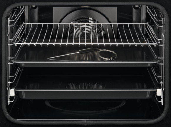 Духовой шкаф Электрический Electrolux EOE8P39WV белый
