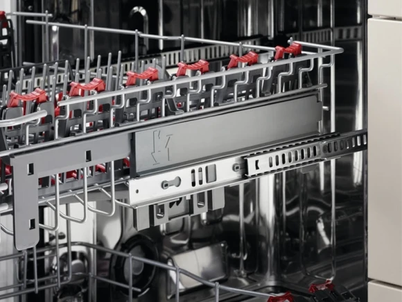 Посудомоечная машина встраив. AEG FSK93718P 2200Вт полноразмерная инвертер Посудомоечная машина встраив. AEG FSK93718P 2200Вт полноразмерная инвертер