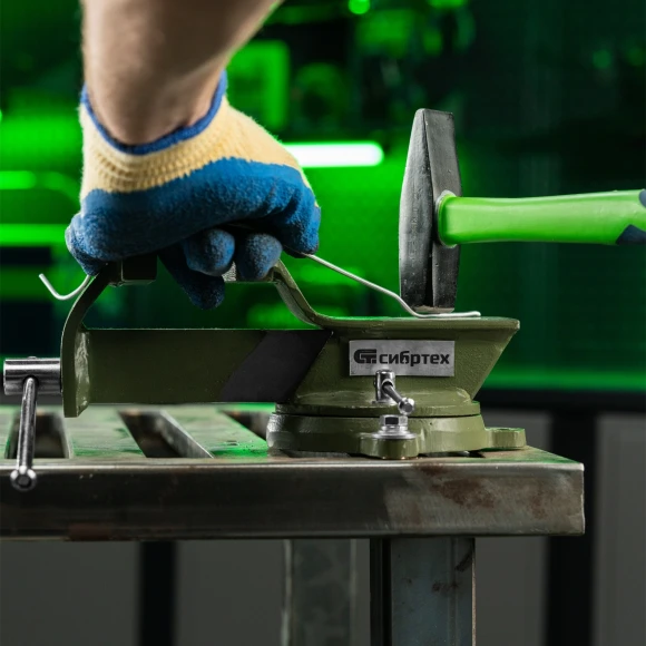 Тиски Сибртех 18618