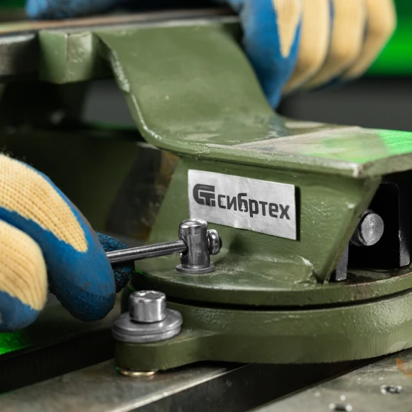 Тиски Сибртех 18618