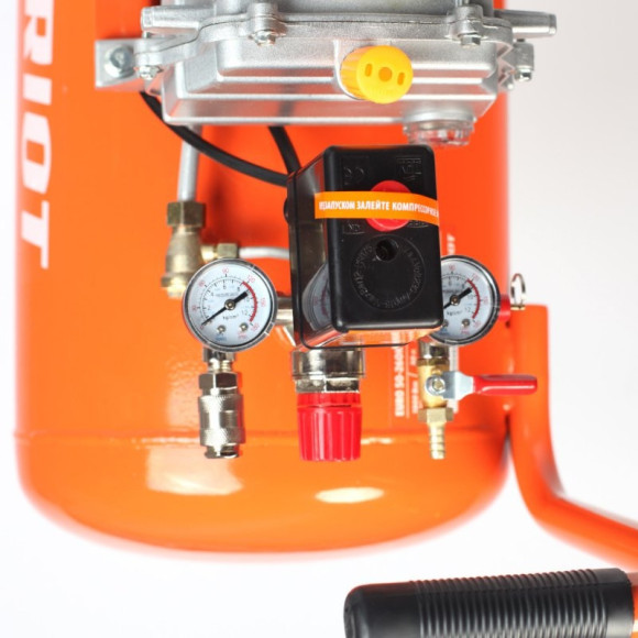 Компрессор поршневой Patriot EURO 50-260K масляный 260л/мин 50л 1800Вт оранжевый