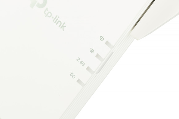 Повторитель беспроводного сигнала TP-Link RE505X AX1500 10/100/1000BASE-TX белый