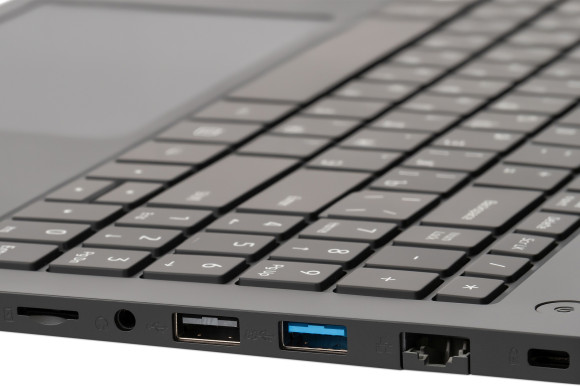 Ноутбук IRU Strato 15ALI Core i7 12650H 16Gb SSD512Gb Intel UHD Graphics 15.6" IPS FHD (1920x1080) FreeDOS black WiFi BT Cam 6000mAh (2084776)