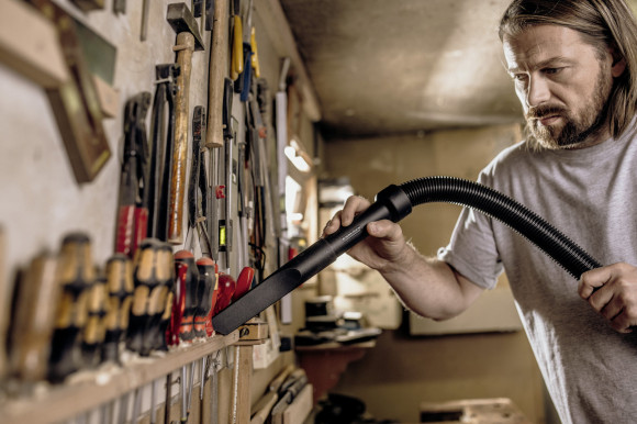 Строительный пылесос Karcher WD 2 Plus S V-15/4/18 1000Вт (уборка: сухая/сбор воды) желтый